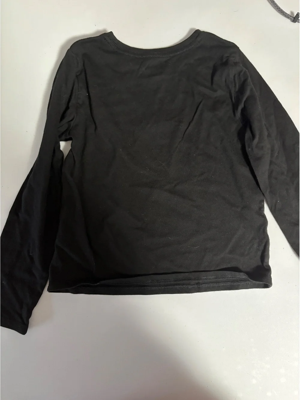 Black ornament shape long sleeve shirt
